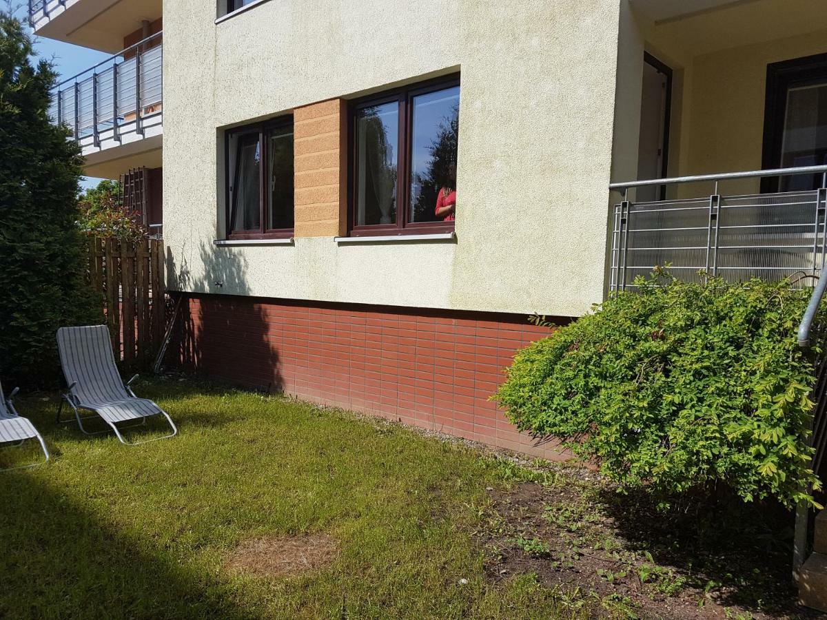 Apartament Z Ogrodkiem Pomerania Kołobrzeg Exteriör bild