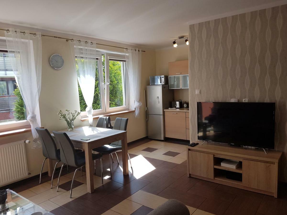 Apartament Z Ogrodkiem Pomerania Kołobrzeg Exteriör bild